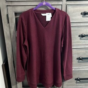 Denim and Co Beautiful Burgundy long sleeve blouse size L